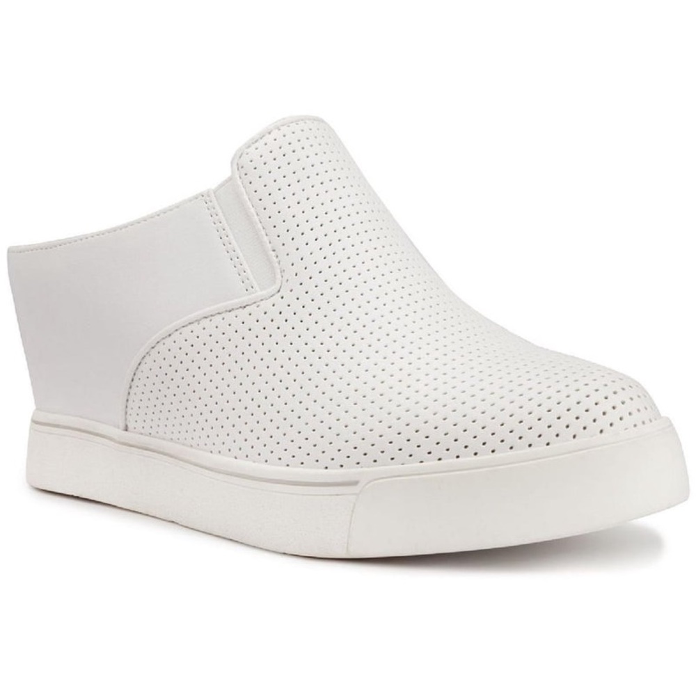 👻 Sugar Womens Kallie Faux Suede Slip On Casual and Fashion Sneakers